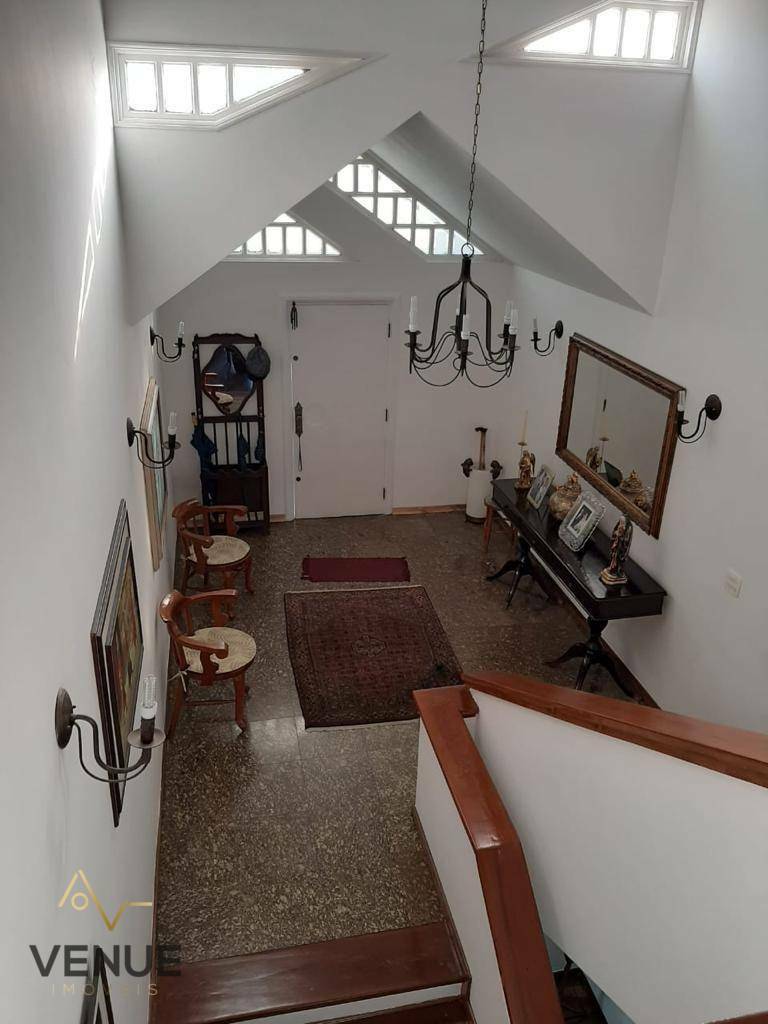 Casa à venda com 4 quartos, 500m² - Foto 4