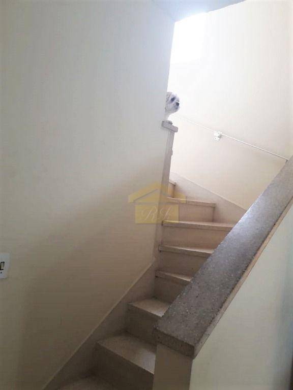 Sobrado à venda com 3 quartos, 124m² - Foto 3