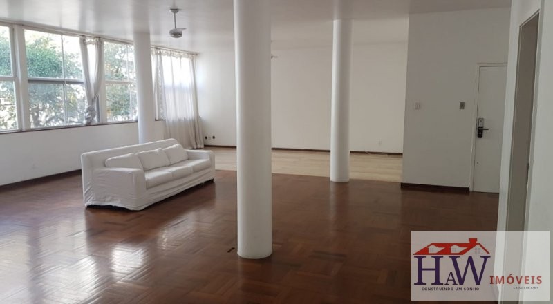 Apartamento para alugar com 5 quartos, 55m² - Foto 1