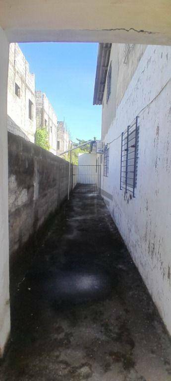 Casa à venda com 2 quartos, 240M2 - Foto 17