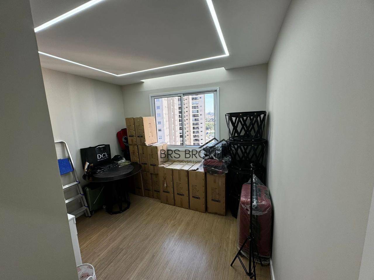 Apartamento à venda com 2 quartos, 75m² - Foto 12