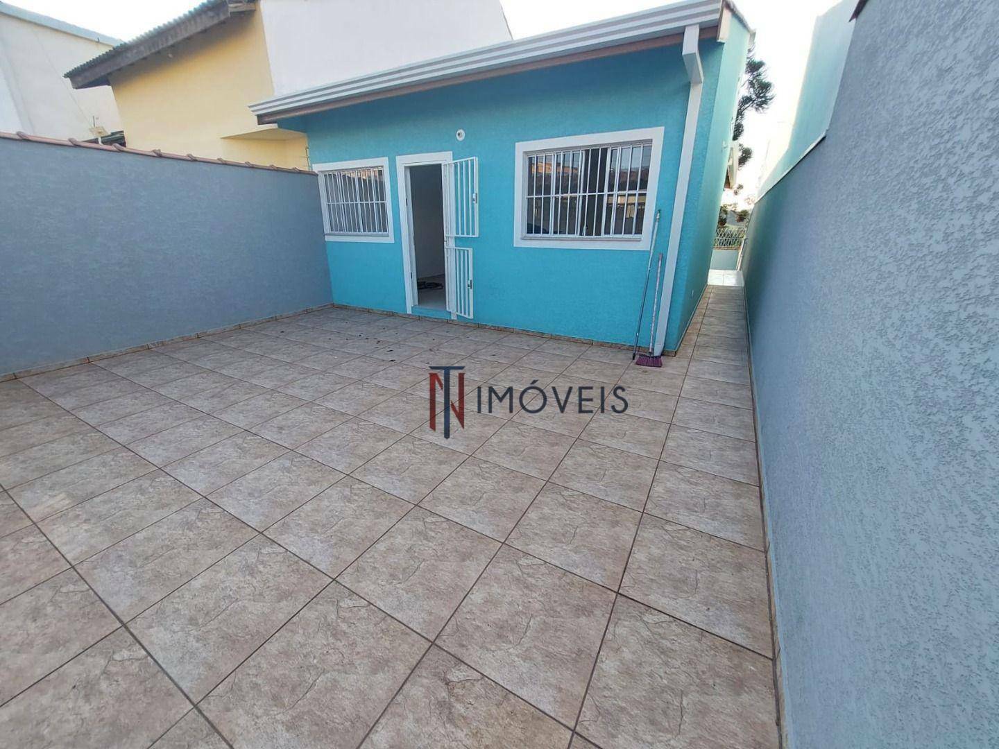 Casa à venda com 2 quartos, 103m² - Foto 1