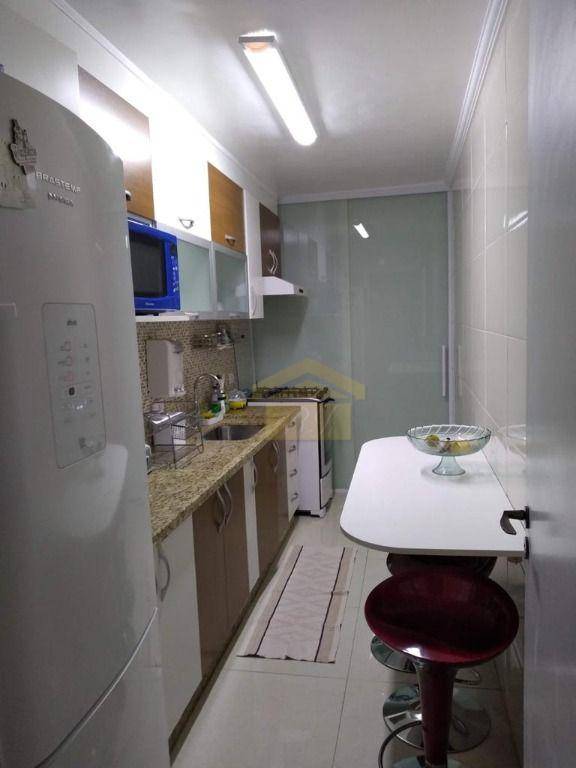 Apartamento à venda com 3 quartos, 78m² - Foto 9