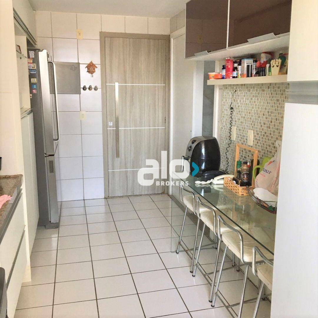 Apartamento à venda com 3 quartos, 98m² - Foto 19