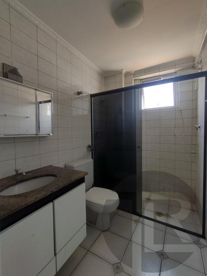 Apartamento para alugar com 2 quartos, 68m² - Foto 21