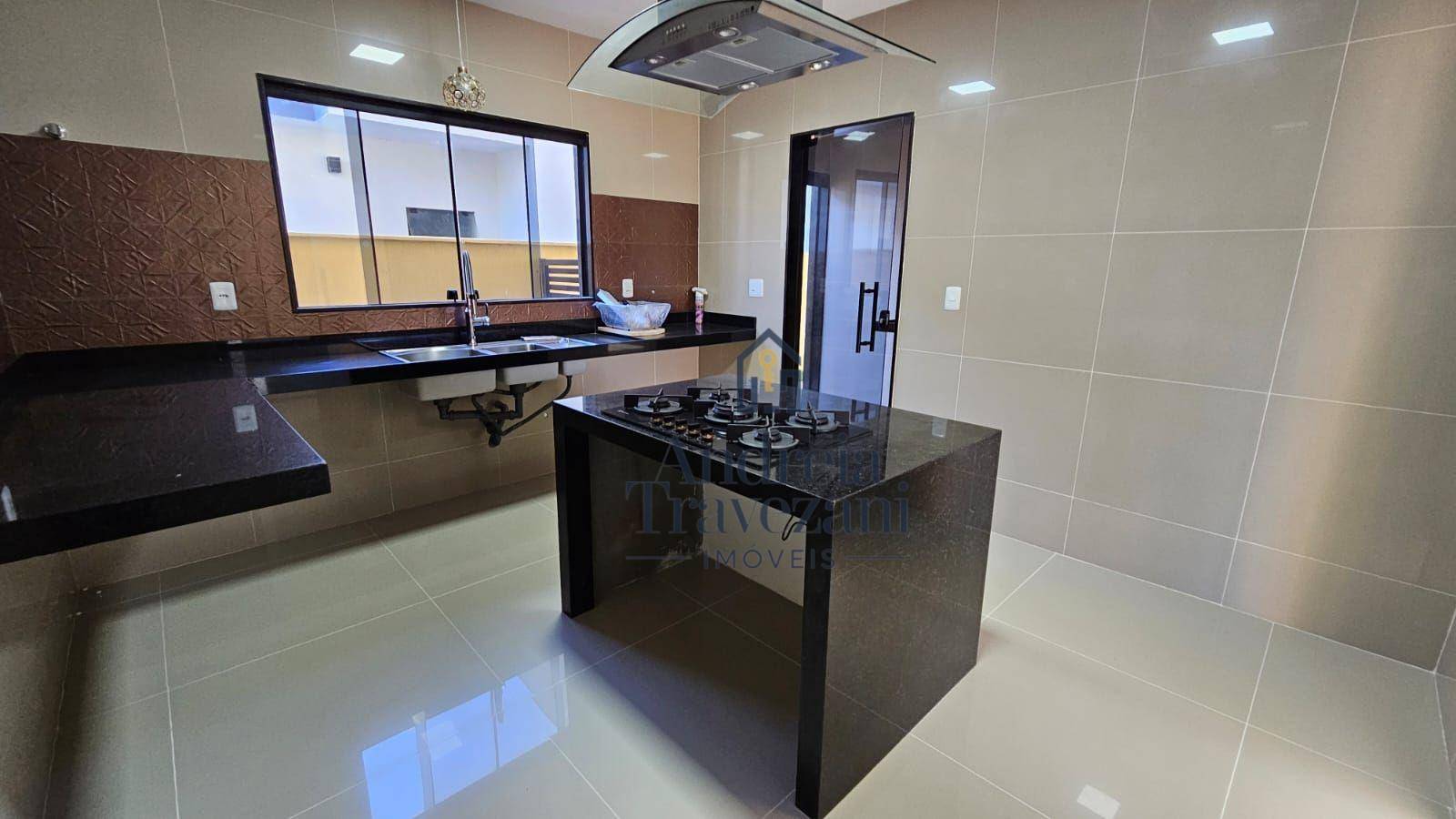 Casa de Condomínio à venda com 4 quartos, 266m² - Foto 10