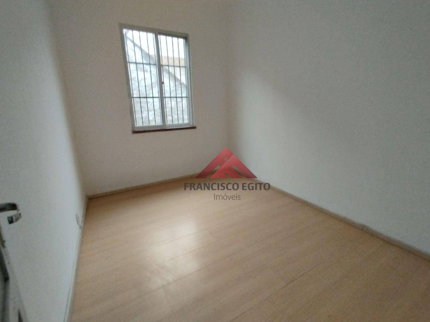 Casa à venda com 4 quartos, 120m² - Foto 8