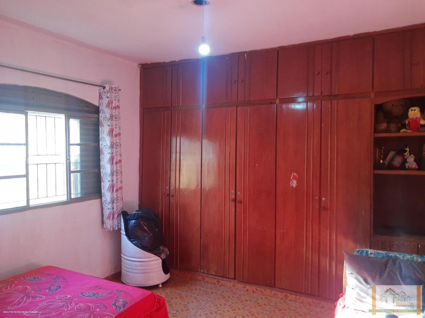 Casa à venda com 3 quartos, 360m² - Foto 10