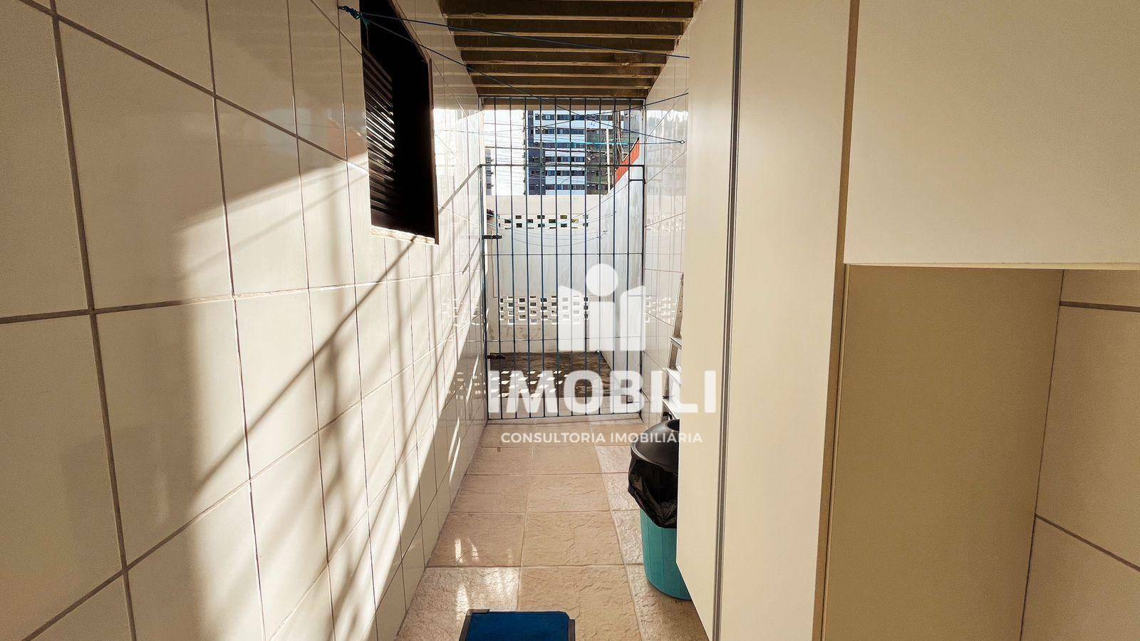 Casa à venda com 3 quartos, 212m² - Foto 24