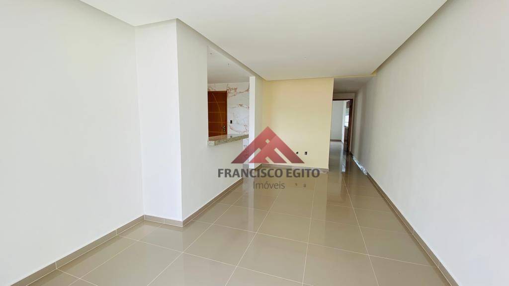 Casa à venda com 2 quartos, 69m² - Foto 2