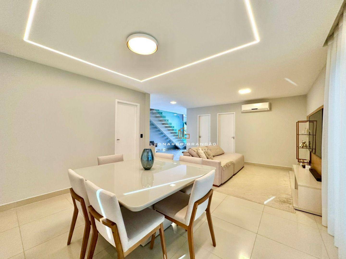 Casa de Condomínio à venda com 4 quartos, 206m² - Foto 11