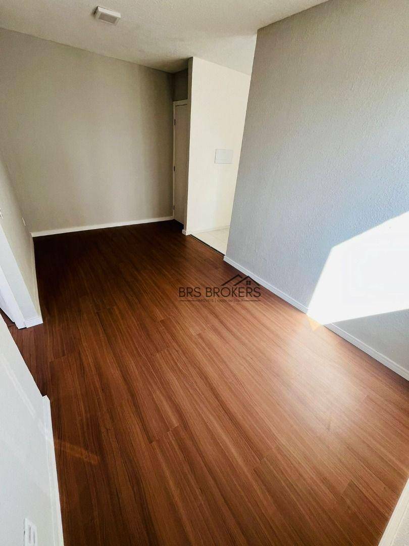 Apartamento à venda com 2 quartos, 44m² - Foto 5