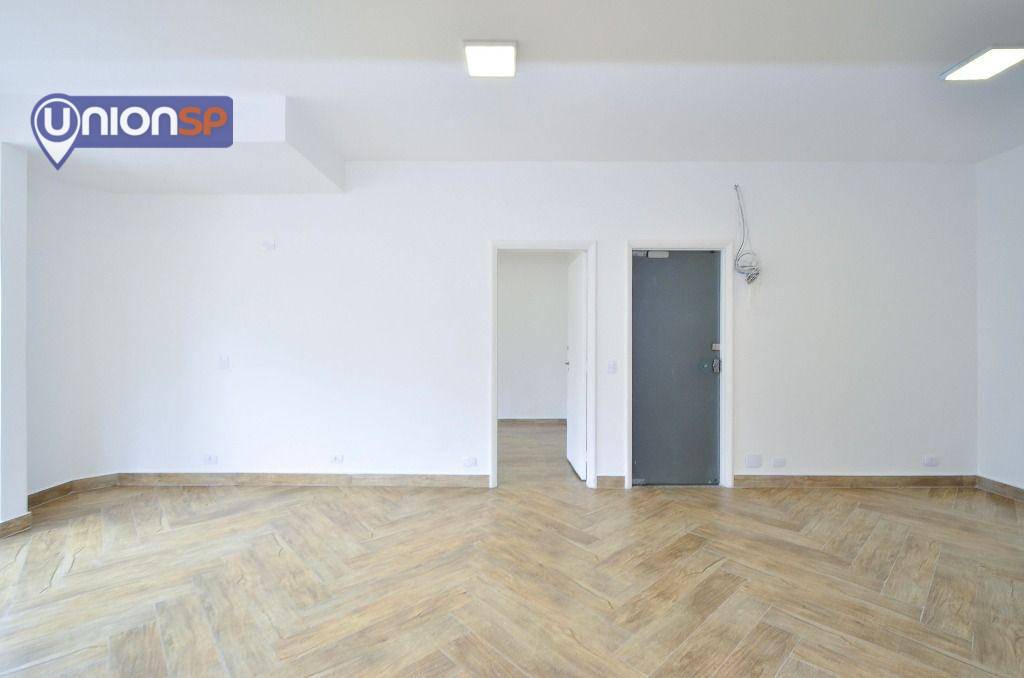 Apartamento à venda com 2 quartos, 75m² - Foto 4