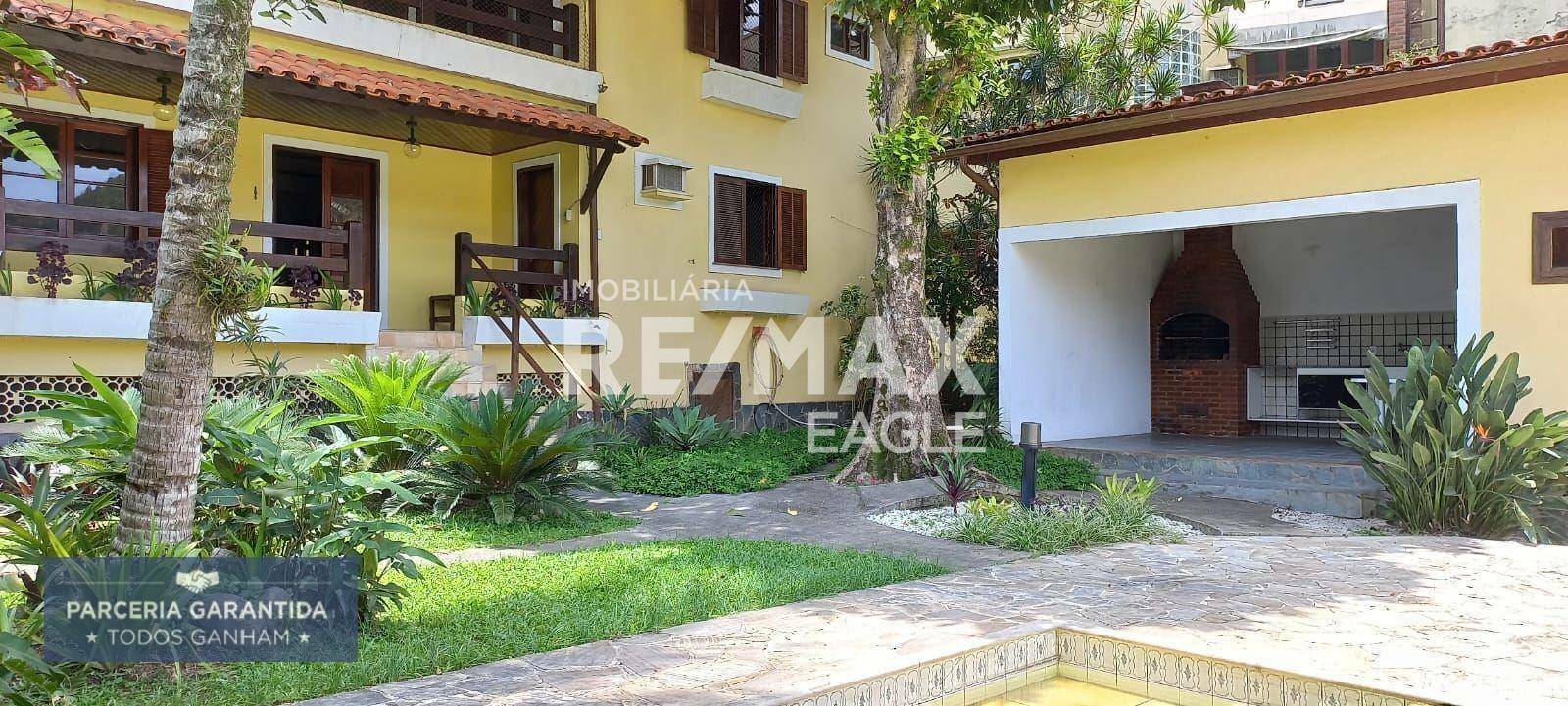 Casa à venda com 5 quartos, 333m² - Foto 24