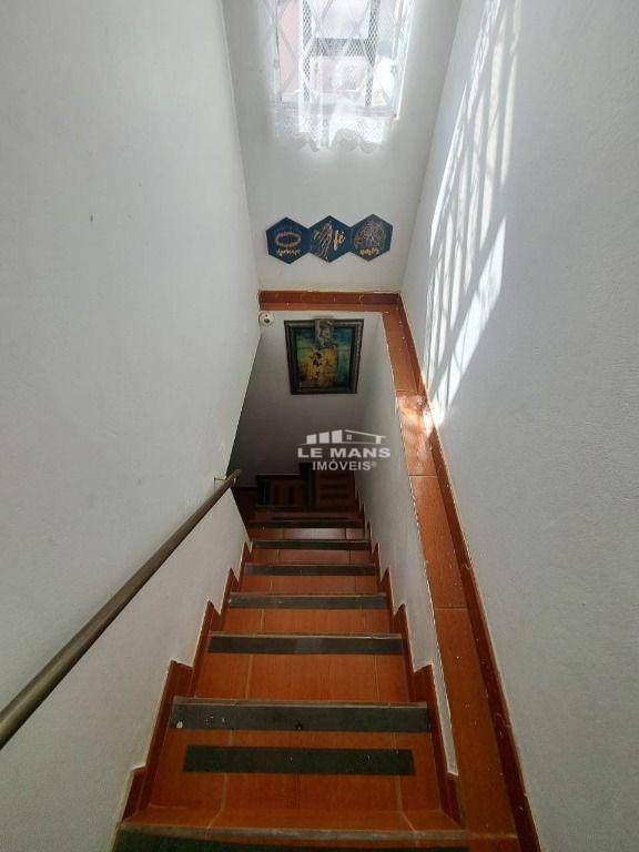 Casa para alugar com 3 quartos, 100m² - Foto 15