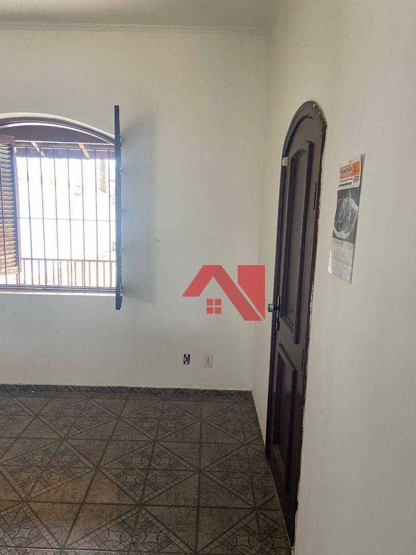 Casa à venda com 2 quartos, 100m² - Foto 17