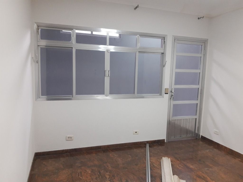 Sobrado à venda com 4 quartos, 250m² - Foto 9