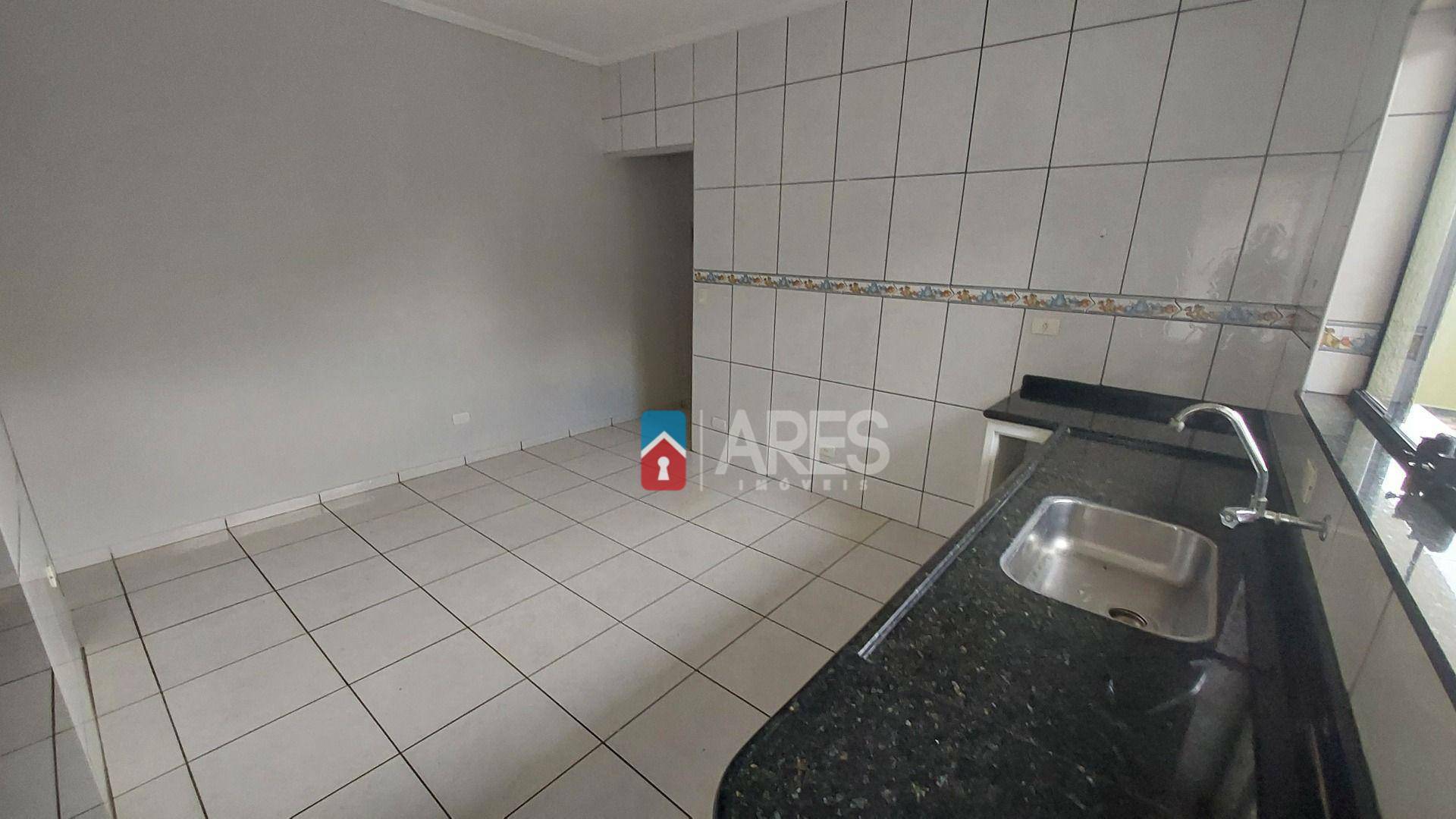 Casa para alugar com 2 quartos, 110m² - Foto 6