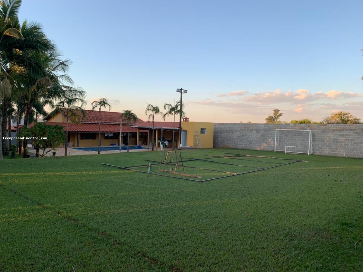 Fazenda à venda com 2 quartos, 2200m² - Foto 13