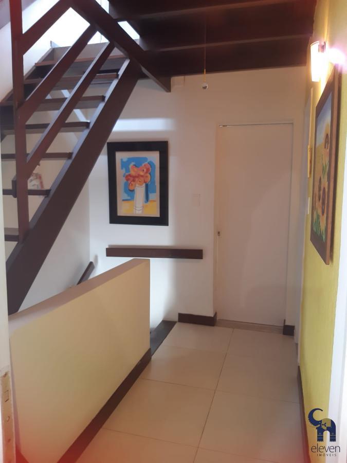 Casa à venda com 3 quartos, 107m² - Foto 9