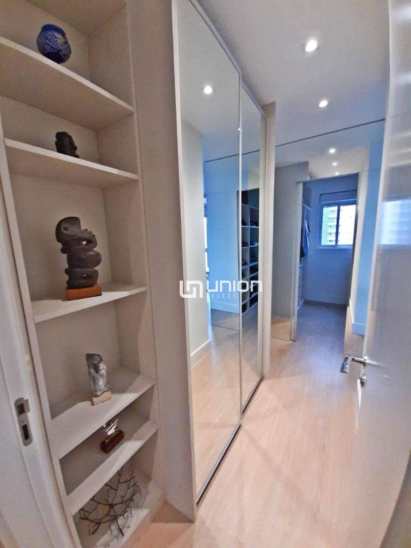 Apartamento à venda com 4 quartos, 153m² - Foto 15