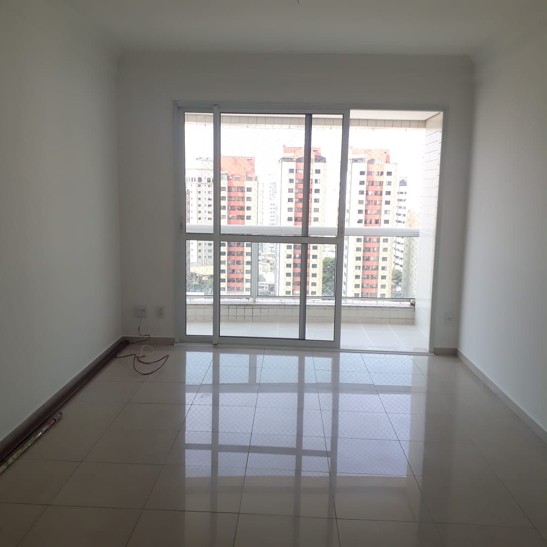 Apartamento à venda com 3 quartos, 113m² - Foto 2