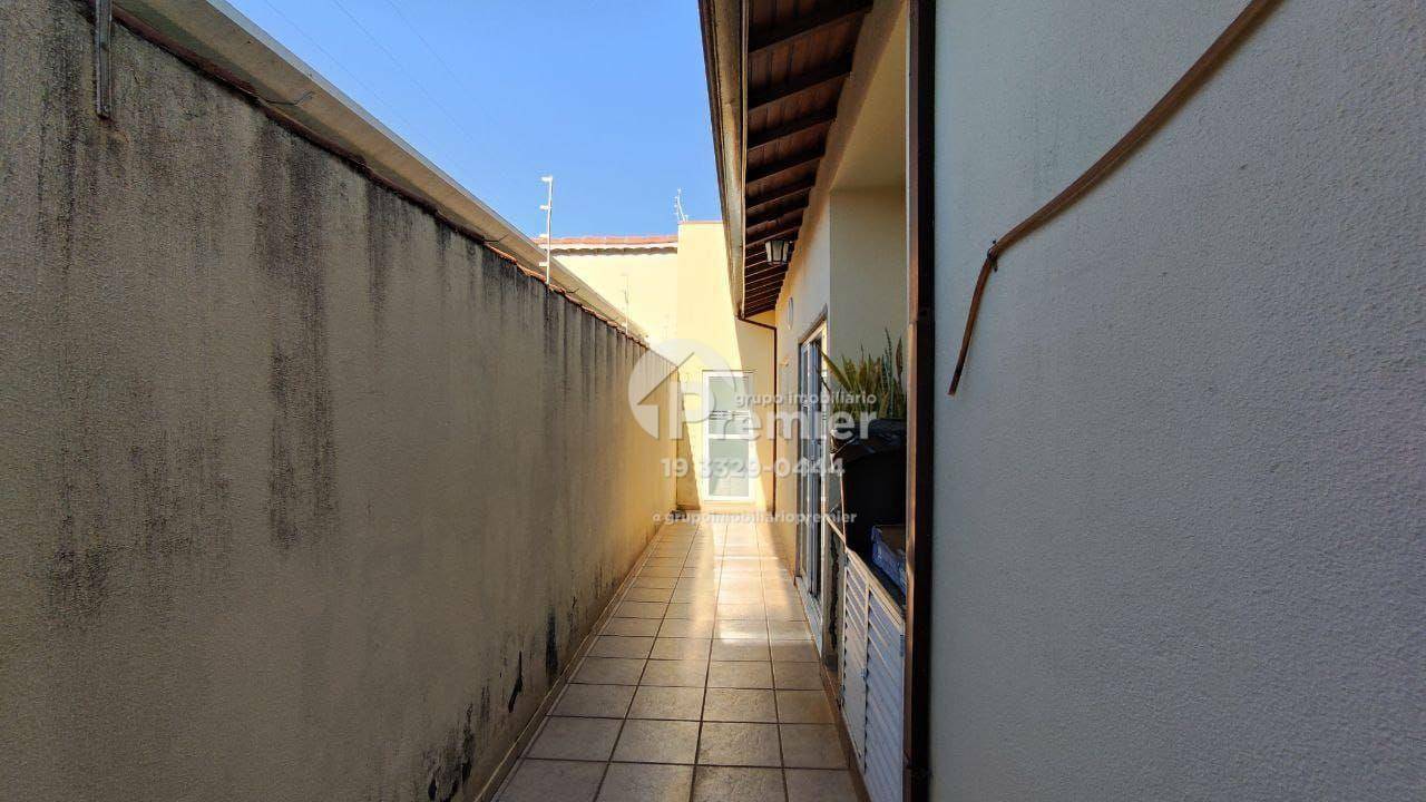 Casa à venda com 3 quartos, 214m² - Foto 12