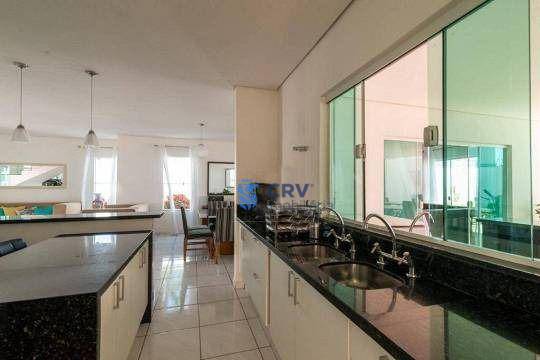 Casa à venda com 4 quartos, 303m² - Foto 20