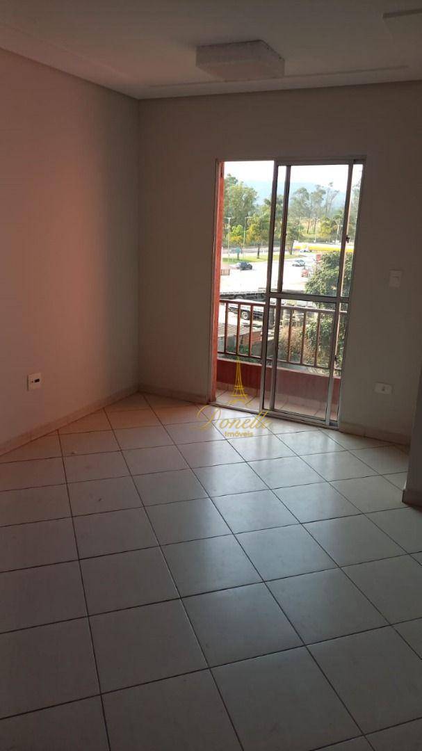 Apartamento para alugar com 2 quartos, 70m² - Foto 3