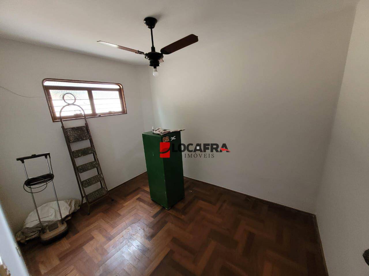 Sobrado à venda e aluguel com 4 quartos, 316m² - Foto 7