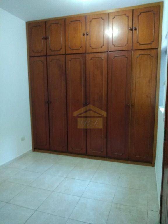 Sobrado à venda com 3 quartos, 202m² - Foto 13