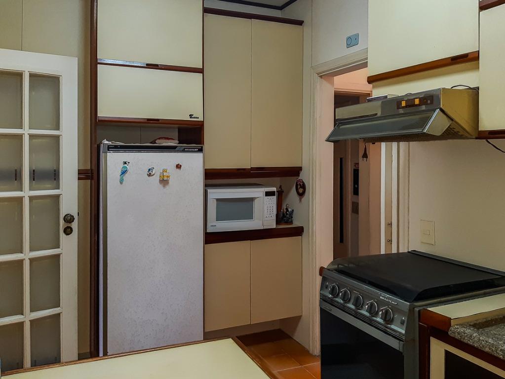 Apartamento à venda com 3 quartos, 110m² - Foto 13