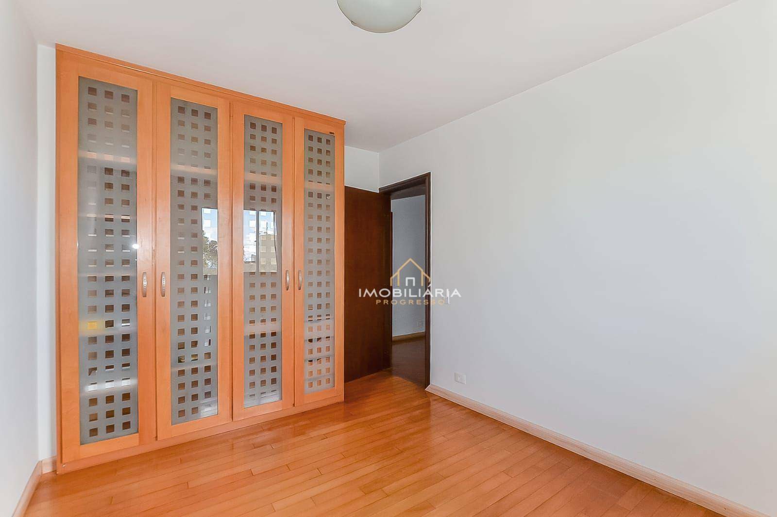 Apartamento à venda com 3 quartos, 179m² - Foto 23