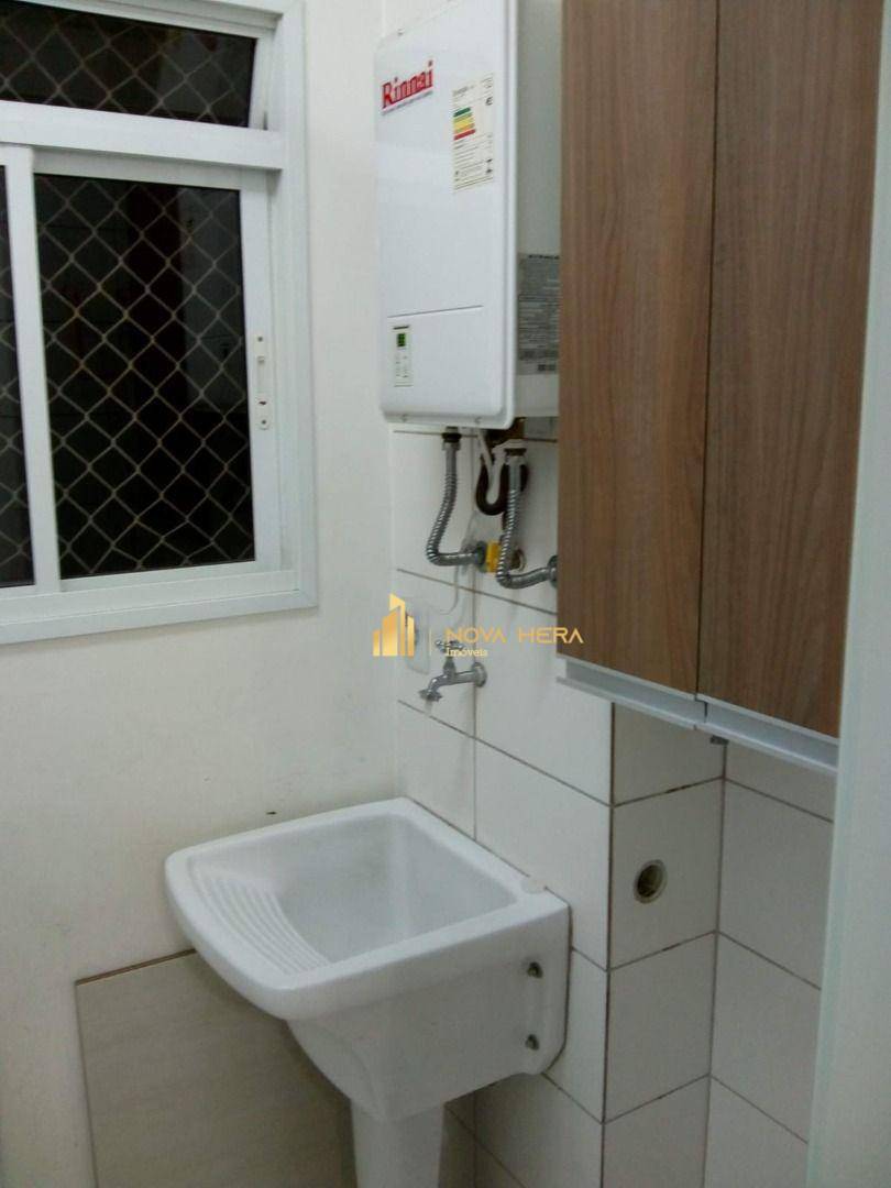 Apartamento para alugar com 3 quartos, 65m² - Foto 12