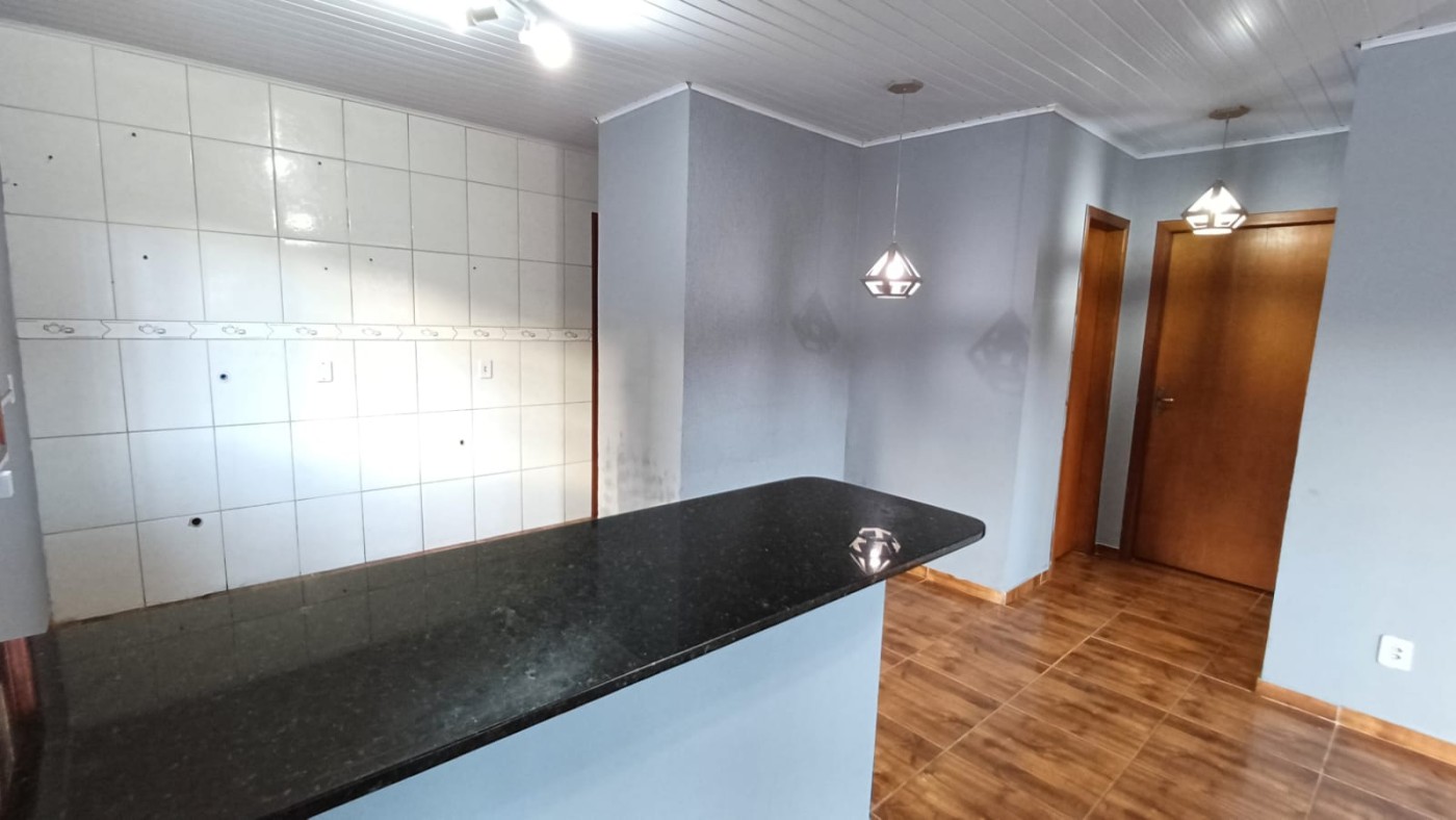 Casa à venda com 2 quartos, 68m² - Foto 4