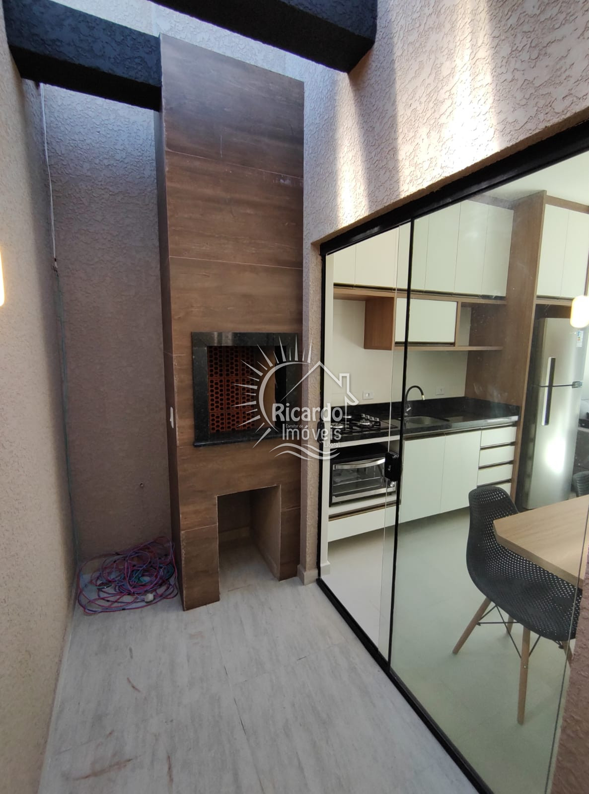 Casa à venda com 2 quartos, 45m² - Foto 10