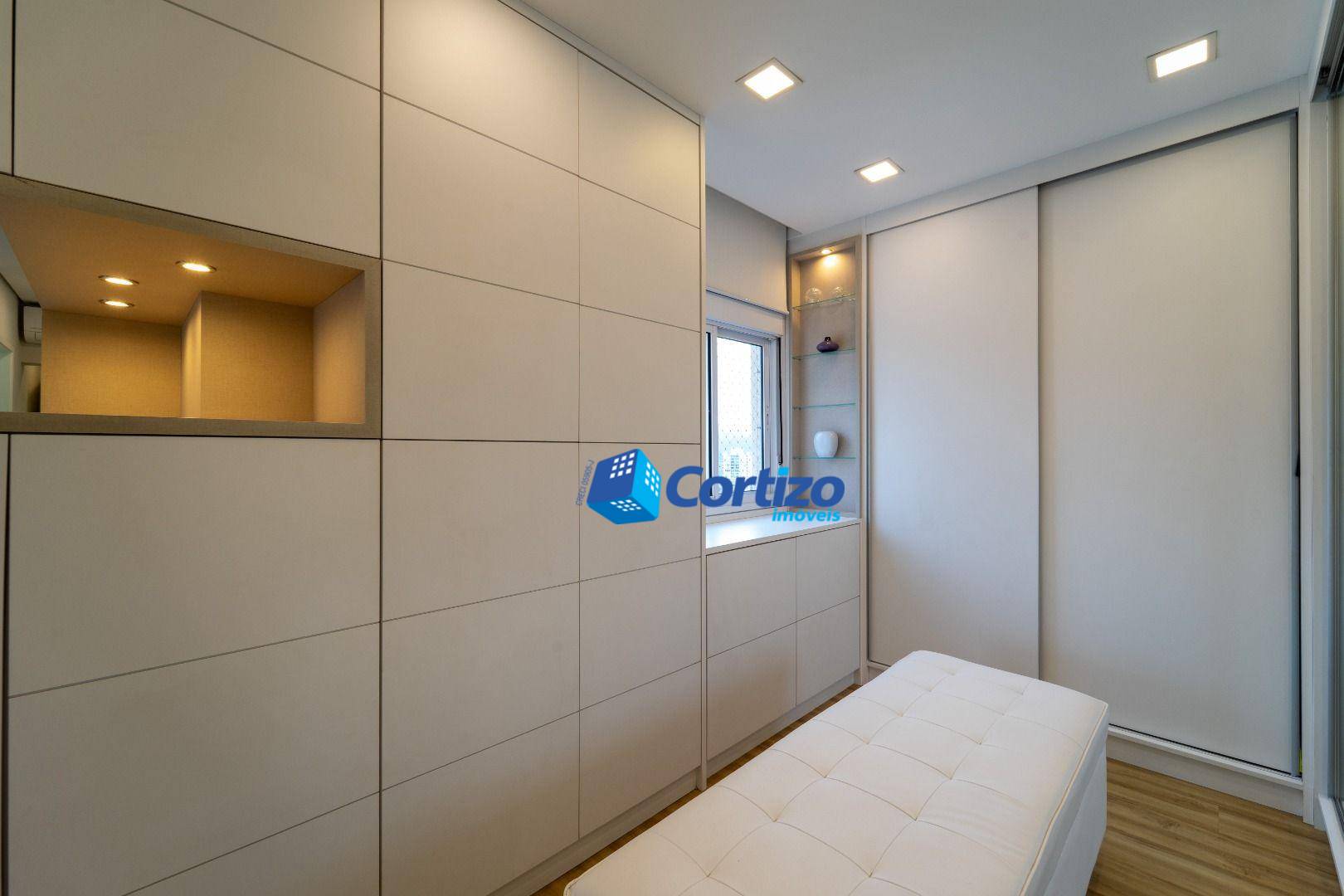 Apartamento à venda com 3 quartos, 271m² - Foto 44