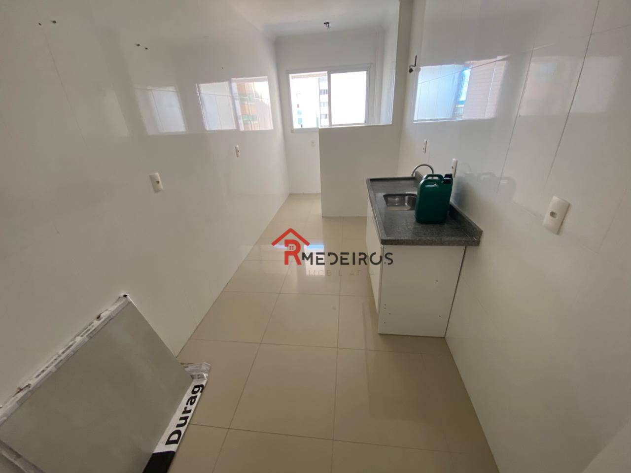 Apartamento para alugar com 2 quartos, 92m² - Foto 5