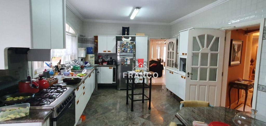 Casa de Condomínio à venda com 5 quartos, 1200m² - Foto 23