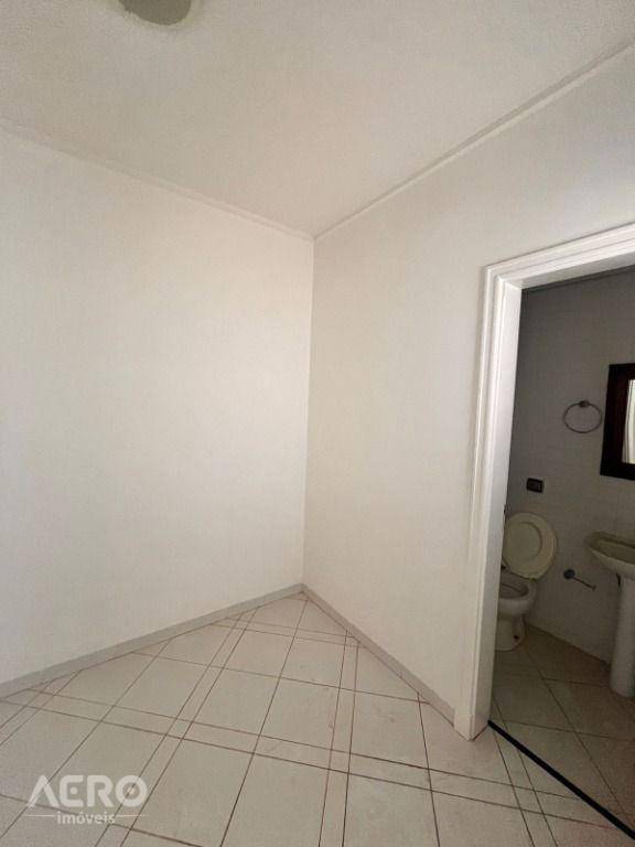 Apartamento para alugar com 4 quartos, 412m² - Foto 23