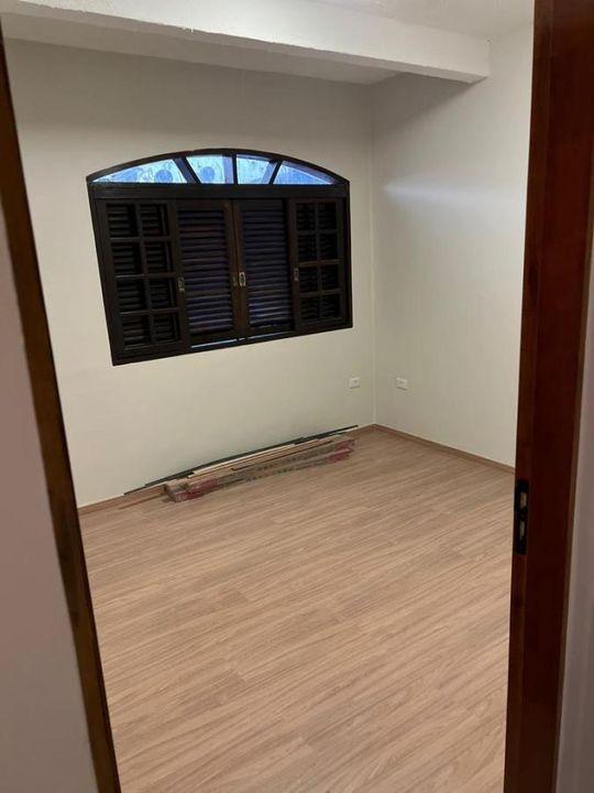 Casa à venda com 10 quartos, 250m² - Foto 3