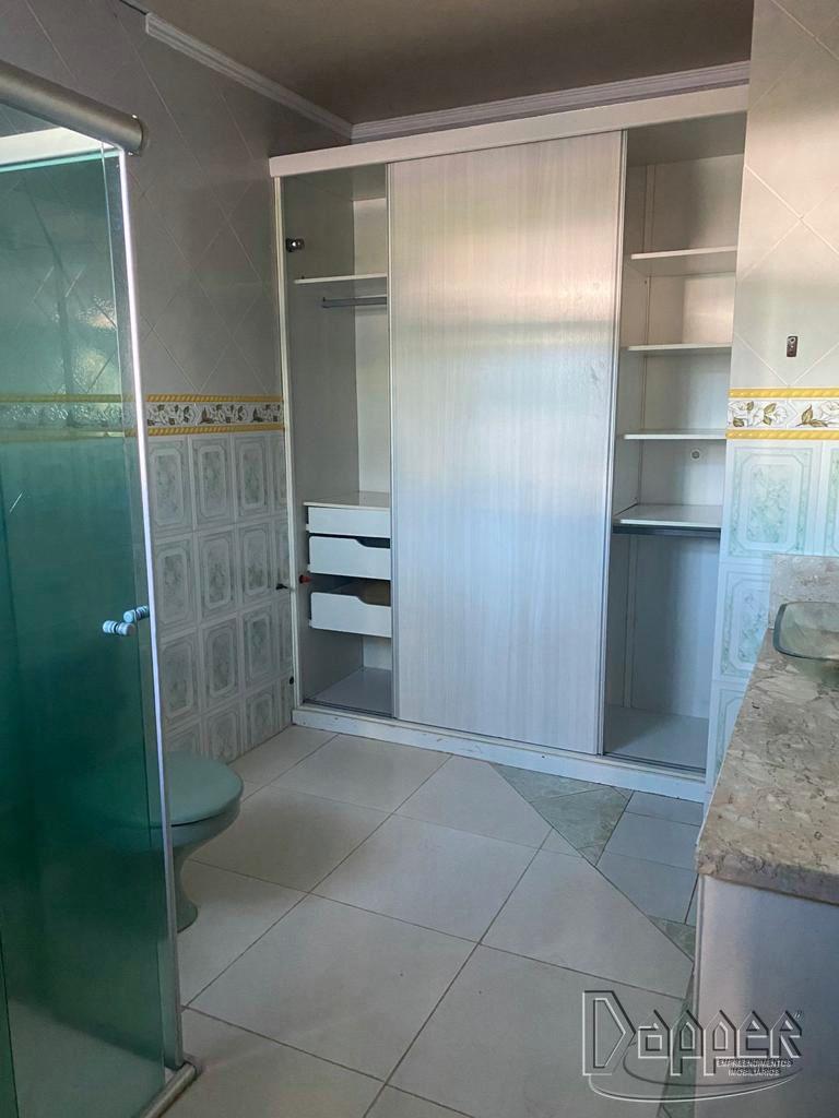 Casa à venda com 4 quartos, 200m² - Foto 13