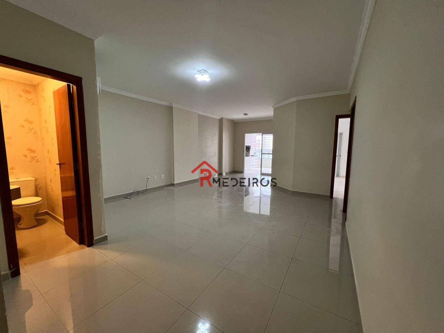 Apartamento para alugar com 4 quartos, 154m² - Foto 4