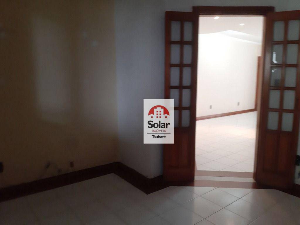 Apartamento à venda com 3 quartos, 140m² - Foto 2