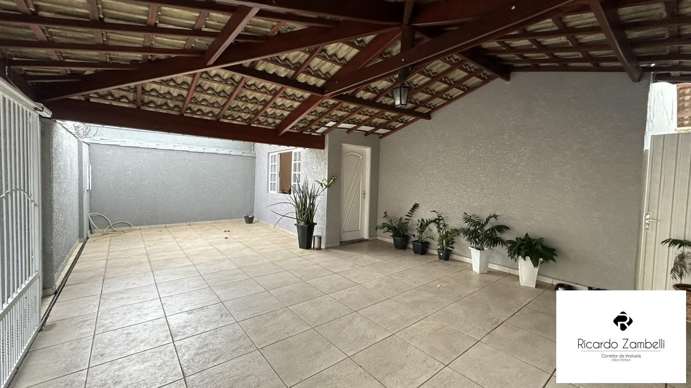 Casa à venda com 3 quartos, 250m² - Foto 4