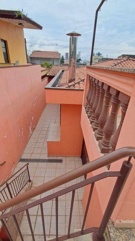 Casa para alugar com 4 quartos, 280m² - Foto 27