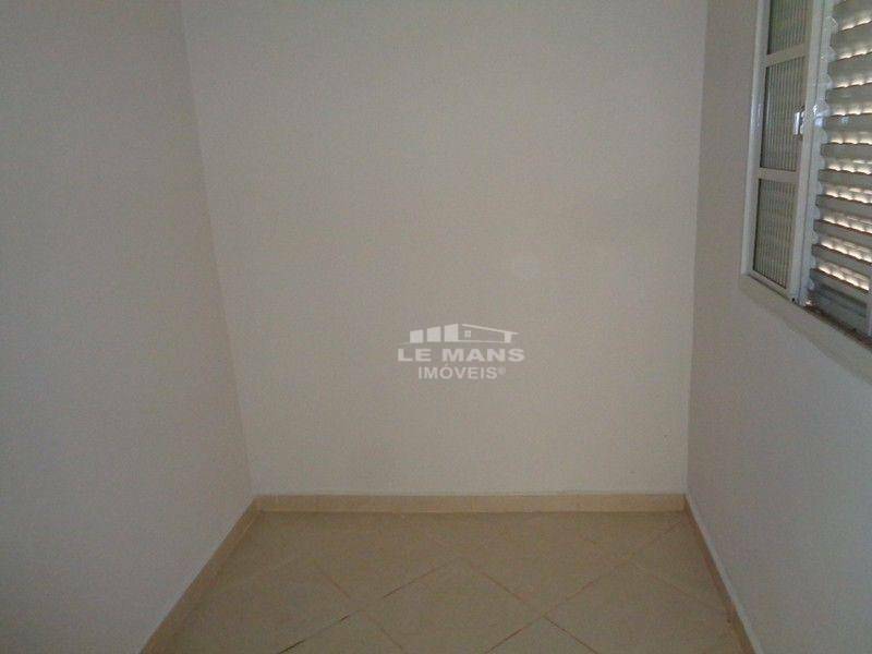 Casa para alugar com 3 quartos, 203m² - Foto 19