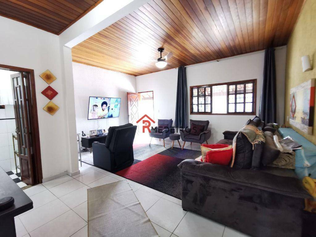 Casa à venda com 3 quartos, 111m² - Foto 4