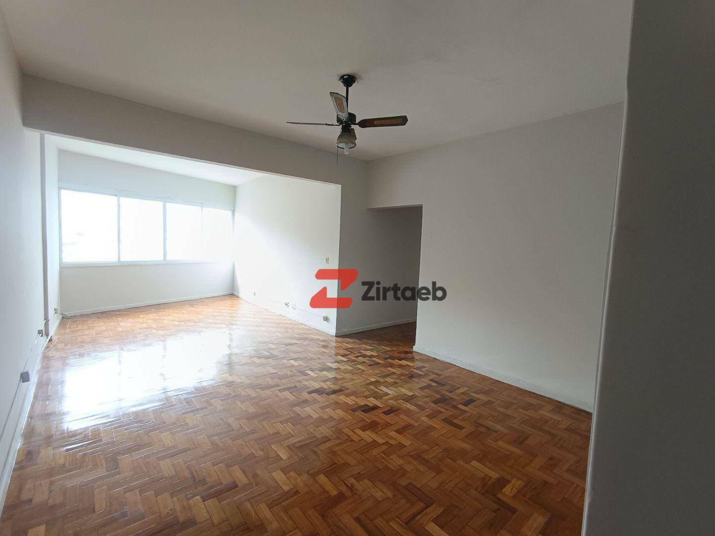 Apartamento para alugar com 2 quartos, 120m² - Foto 1