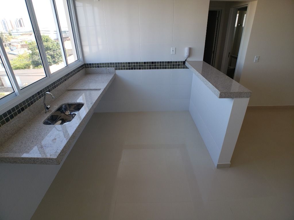 Apartamento à venda com 2 quartos, 58m² - Foto 4